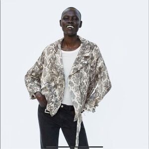 ZARA Cropped Moto Snake Print Tapestry Belted Pockets Size S EUC Jacket
